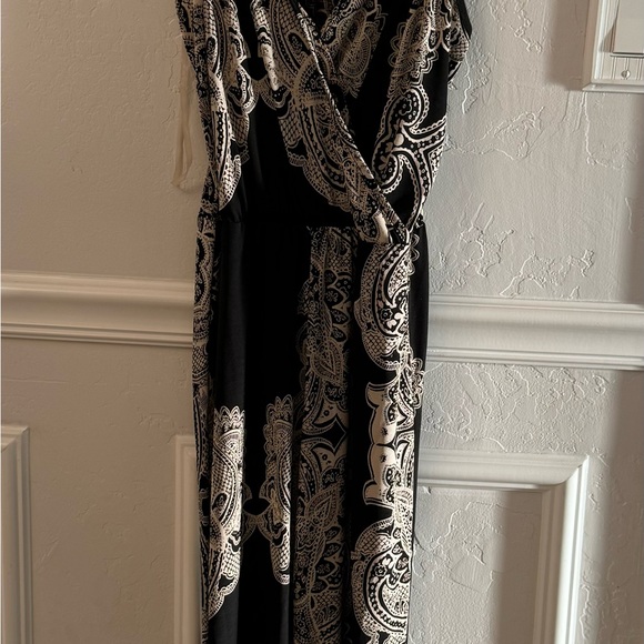 BOHO Strappy Jumpsuit Size Small. Gently used in excellent condition! - Picture 10 of 12